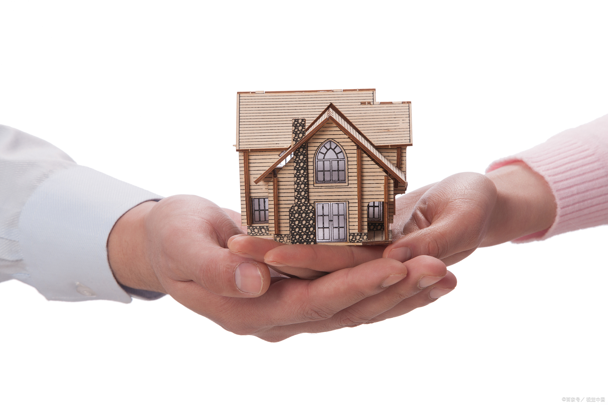 房产继承律师——夫妻一方婚前购房婚后共同居住其去世后遗产分割纠纷